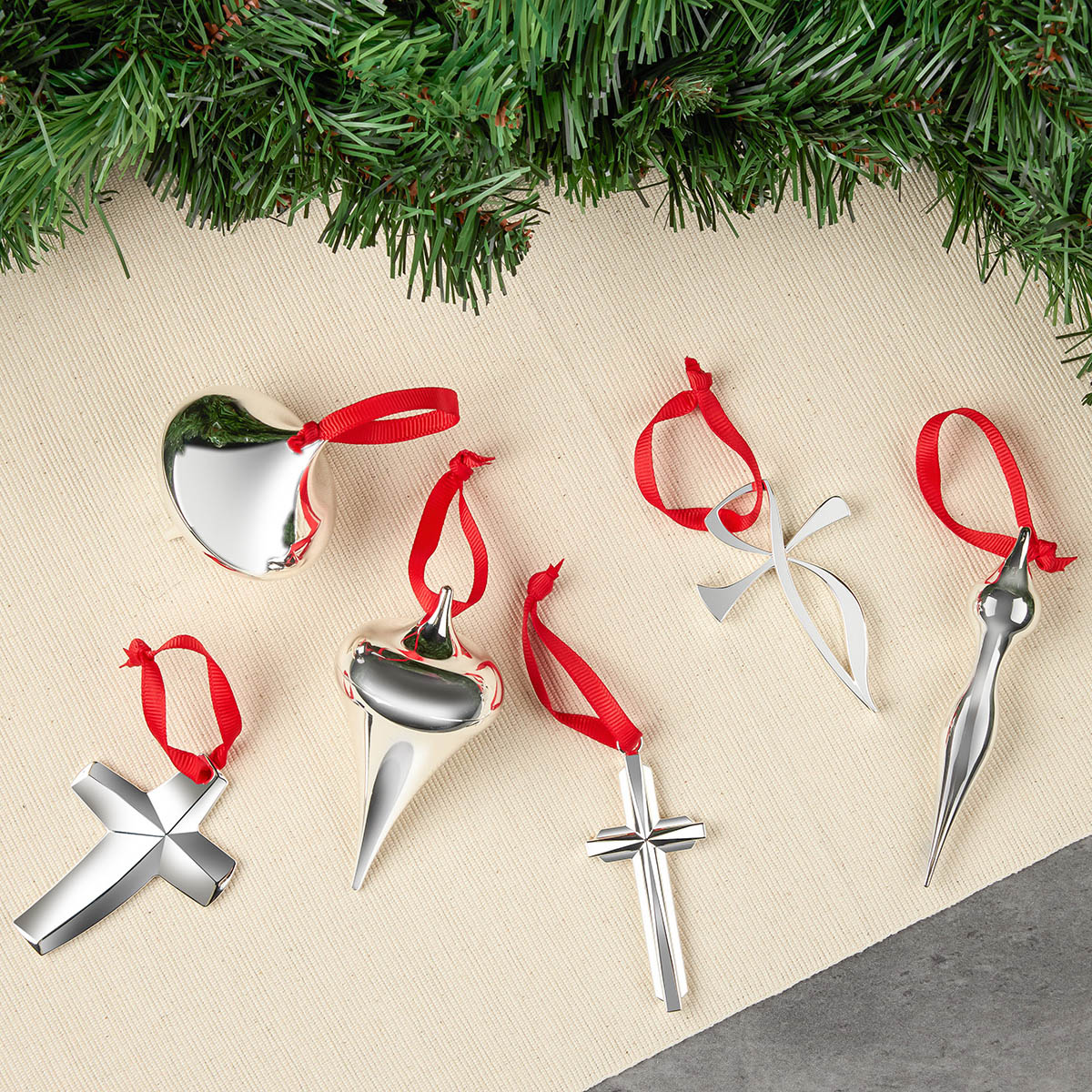 Set of 3 Cross Ornaments image number null